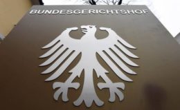 Versicherte müssen über Fehler in Verträgen informiert werden