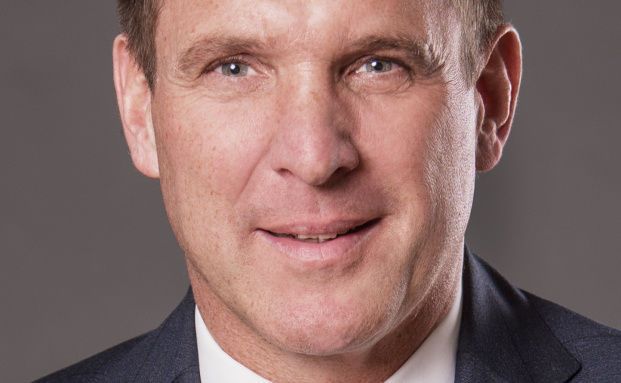 Jens Hasselbächer wird neuer Vertriebsvorstand der R+V