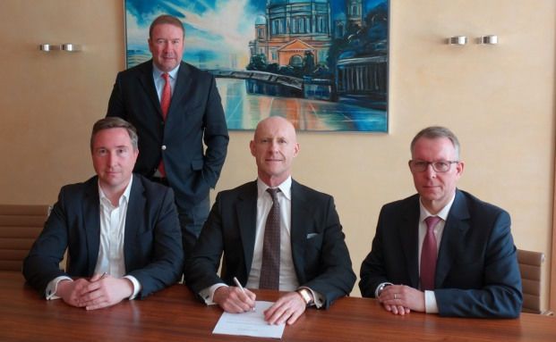 Haron Holding steigt bei Maklerpool BCA ein