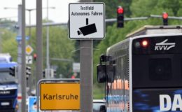 Britisches Start-up testet smarte Police für Robo-Autos