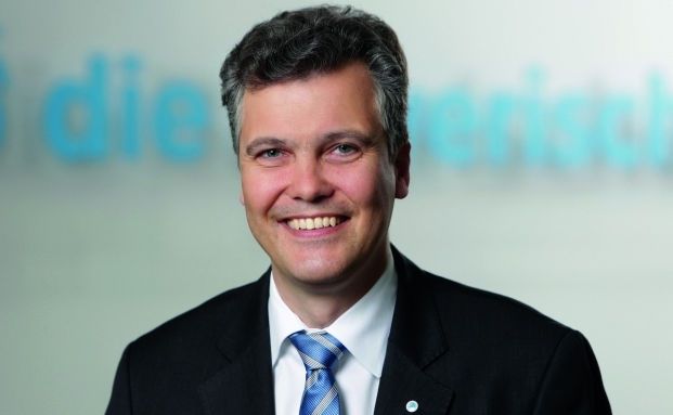 Bayerische legt Reserven an und treibt Sachgeschäft voran