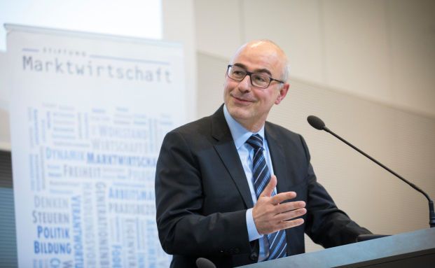 Monopolkommission befürwortet Mitnahme von PKV-Altersrückstellungen