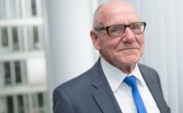 Verbraucher beschweren sich häufiger über Versicherungen