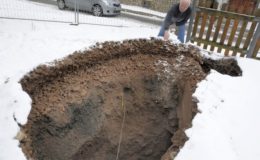Muss das Haus im Boden verschwinden, bevor die Versicherung zahlt?