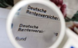 Frau bekommt über 51.000 Euro Witwenrente nachgezahlt
