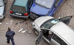 Welche Schuhe beim Autofahren erlaubt sind
