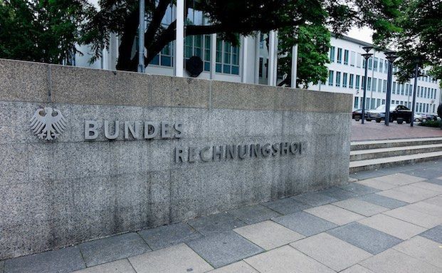 Krankenkassen verzichten oft auf Rechnungsprüfung