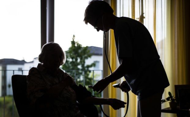 Pflegewahrscheinlichkeit sinkt, Pflegefälle steigen trotzdem