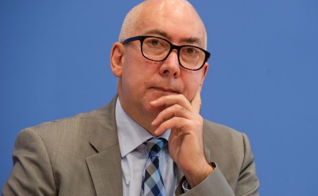 Gerd Billen findet Provisionsberatung nun doch okay