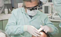 Wechsel der Krankenkasse spart bis zu 900 Euro im Jahr