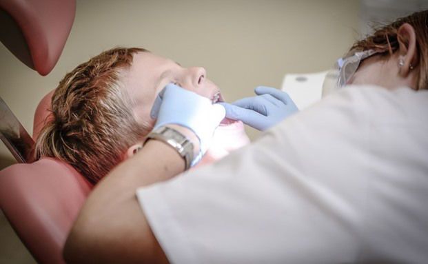 Zahnarzthelferin ergaunert 58.000 Euro von Versicherung