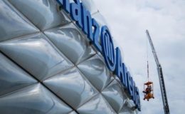 Allianz hält Verzinsung stabil, Ergo teilweise, Ideal erhöht