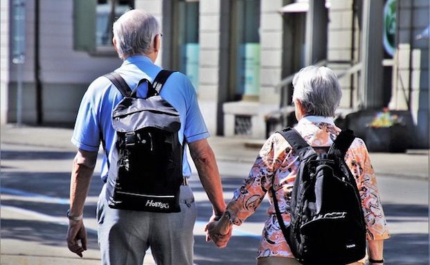 Rentenversicherung schwimmt im Geld