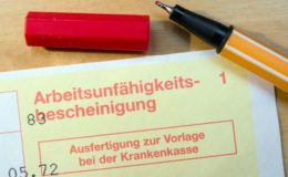 Was bei AU-Klauseln in der BU-Versicherung zu beachten ist
