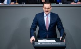 Spahn legt Plan zur Abschaffung der Doppelverbeitragung vor