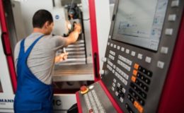 Welche Versicherungen das produzierende Gewerbe braucht