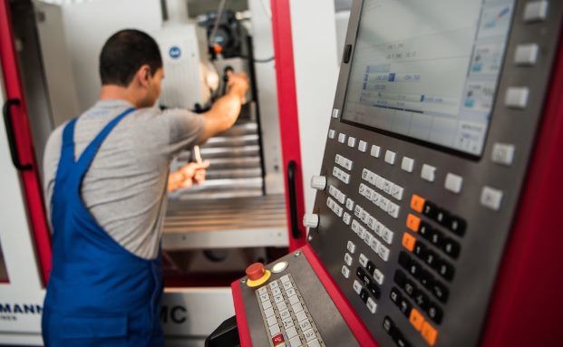 Welche Versicherungen das produzierende Gewerbe braucht