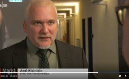 Rechtsschutzversicherer muss nicht für Anwalt-Wechsel zahlen – und tut es trotzdem