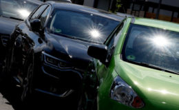 Sohn zerkratzt 50 Autos – wie steht es um die Haftung?