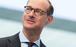 Allianz-Chef hält stärkere Kontrolle von Internetkonzernen für bedenkenswert