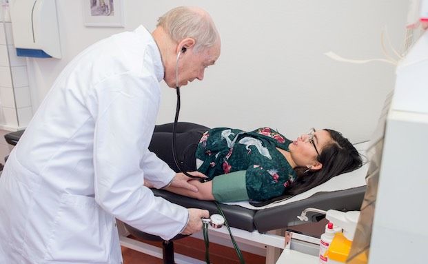 Gesundheitsausgaben steigen auf 4.544 Euro pro Einwohner