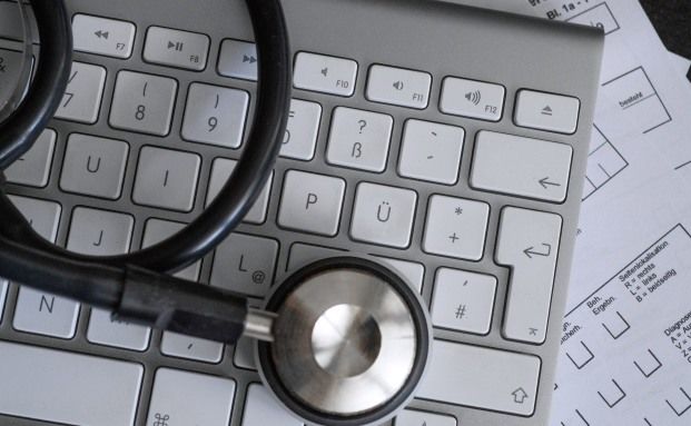 Jede zweite Rechnung an Krankenkassen fehlerhaft