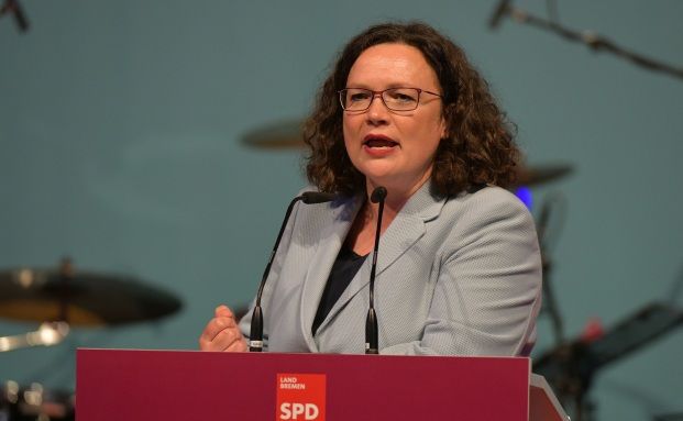 SPD will Beamte, Selbstständige und Politiker einbeziehen