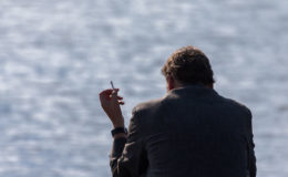 Verursachen Raucher in ihrem Leben mehr Kosten als Nichtraucher?