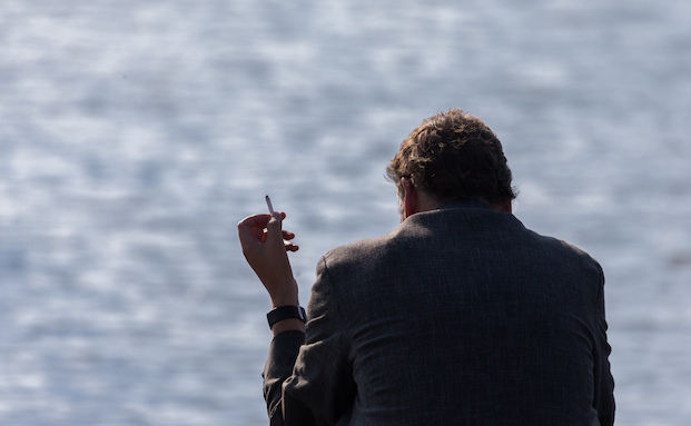 Verursachen Raucher in ihrem Leben mehr Kosten als Nichtraucher?