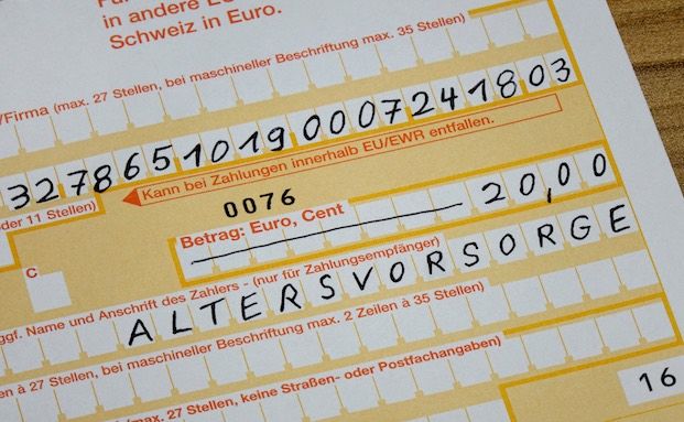 Ein 29-Jähriger muss rund 233.000 Euro fürs Alter sparen