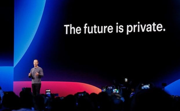 Bürger sehen Handlungsbedarf bei Facebook & Co. 