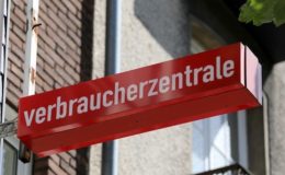 Zu wenig Zinsen bei 31 Anbietern von Sparverträgen