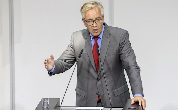 Abgeordnete sollen in die gesetzliche Rente einzahlen