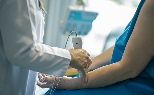 Hessen prüft Finanzierungsfonds für Menschen ohne Krankenversicherung 