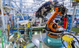 Warum eine Maschinenversicherung für kleine Betriebe Pflicht ist