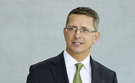 Vermittlerverband AfW kooperiert mit Forum Nachhaltige Geldanlagen