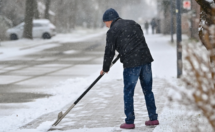Diese Räumpflichten haben Mieter und Hausbesitzer