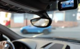 Welche Kfz-Versicherungen mit Dashcam-Tarifen liebäugeln