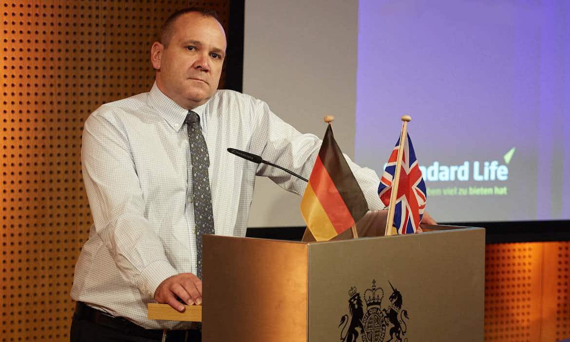 Makler bleiben auf hohen Regulierungskosten sitzen