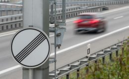 Keine Todesfallhäufung bei Strecken ohne Tempolimit 