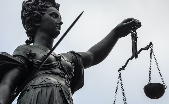 Bei einem Streitwert ab 1.840 Euro ziehen Deutsche vors Gericht