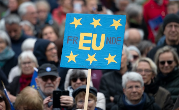 Fast die Hälfte der EU-Bürger spart nicht fürs Alter