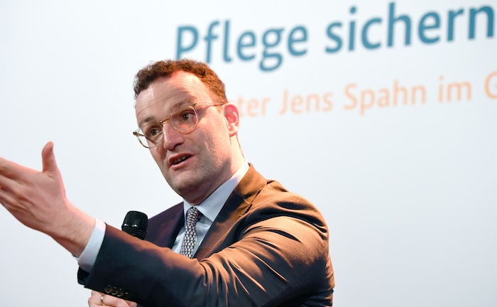 Spahn will Finanzierung der Pflegeversicherung neu aufstellen