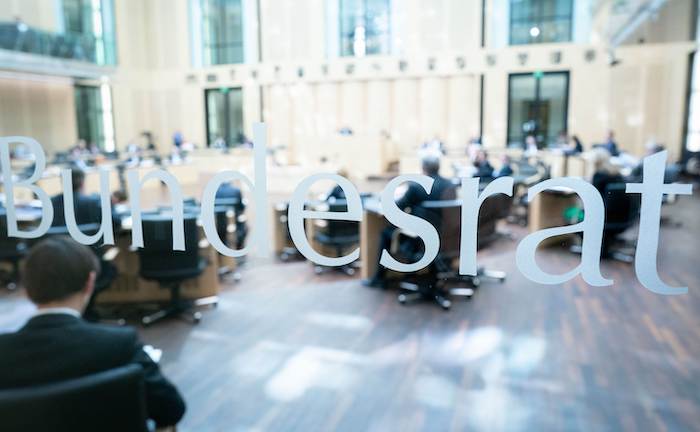 Bundesrats-Ausschüsse lehnen Gesetzentwurf zum Aufsichtswechsel ab