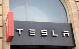 Tesla plant Einstieg ins Kfz-Versicherungsgeschäft 