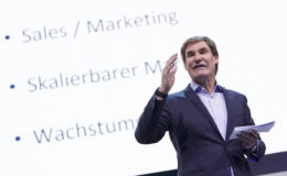 Carsten Maschmeyer warnt traditionelle Versicherer