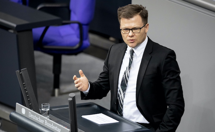 Offener Brief eines 34f-Vermittlers: „Politik total weltfremd und nicht mehr am Puls der Menschen“