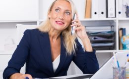 Rechtsschutzversicherer verzeichnen Rekorde bei telefonischen Anwaltsberatungen 