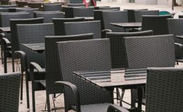 Erste Hotels und Gaststätten reichen Klagen gegen Versicherer ein