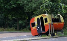 Bei Unfall mit Anhänger haftet Kfz-Versicherung des Zugfahrzeugs